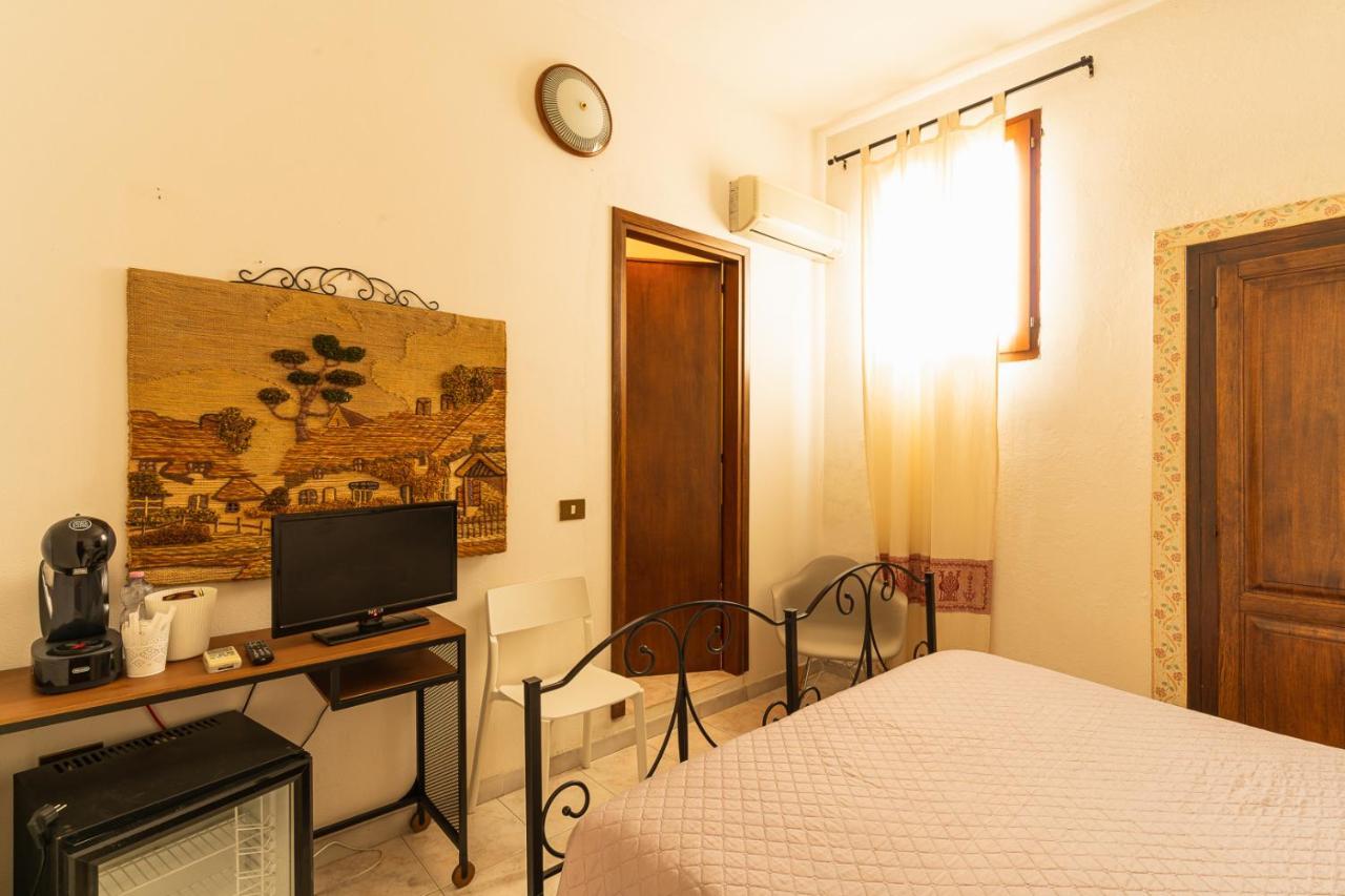 Agriturismo Il Giglio Oristano Exteriör bild