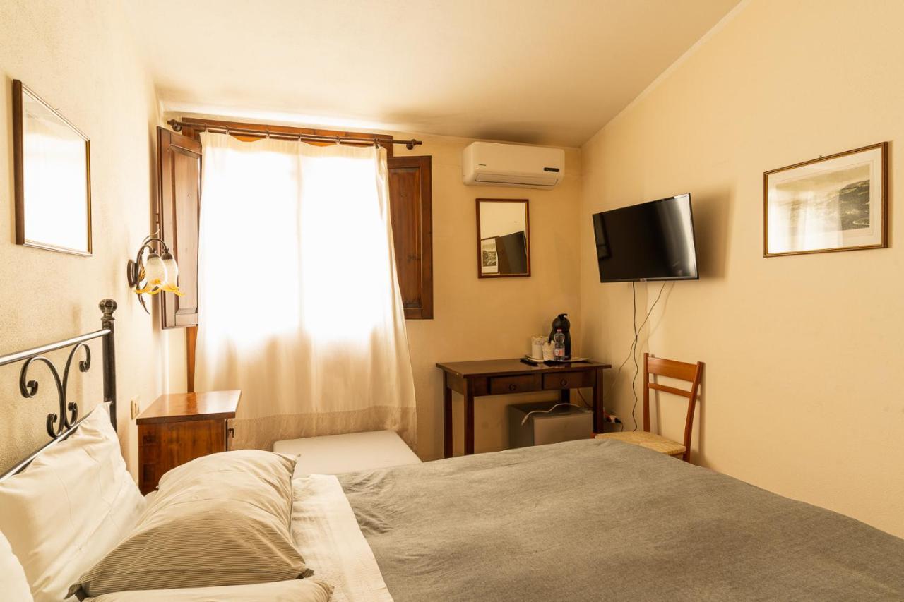 Agriturismo Il Giglio Oristano Exteriör bild